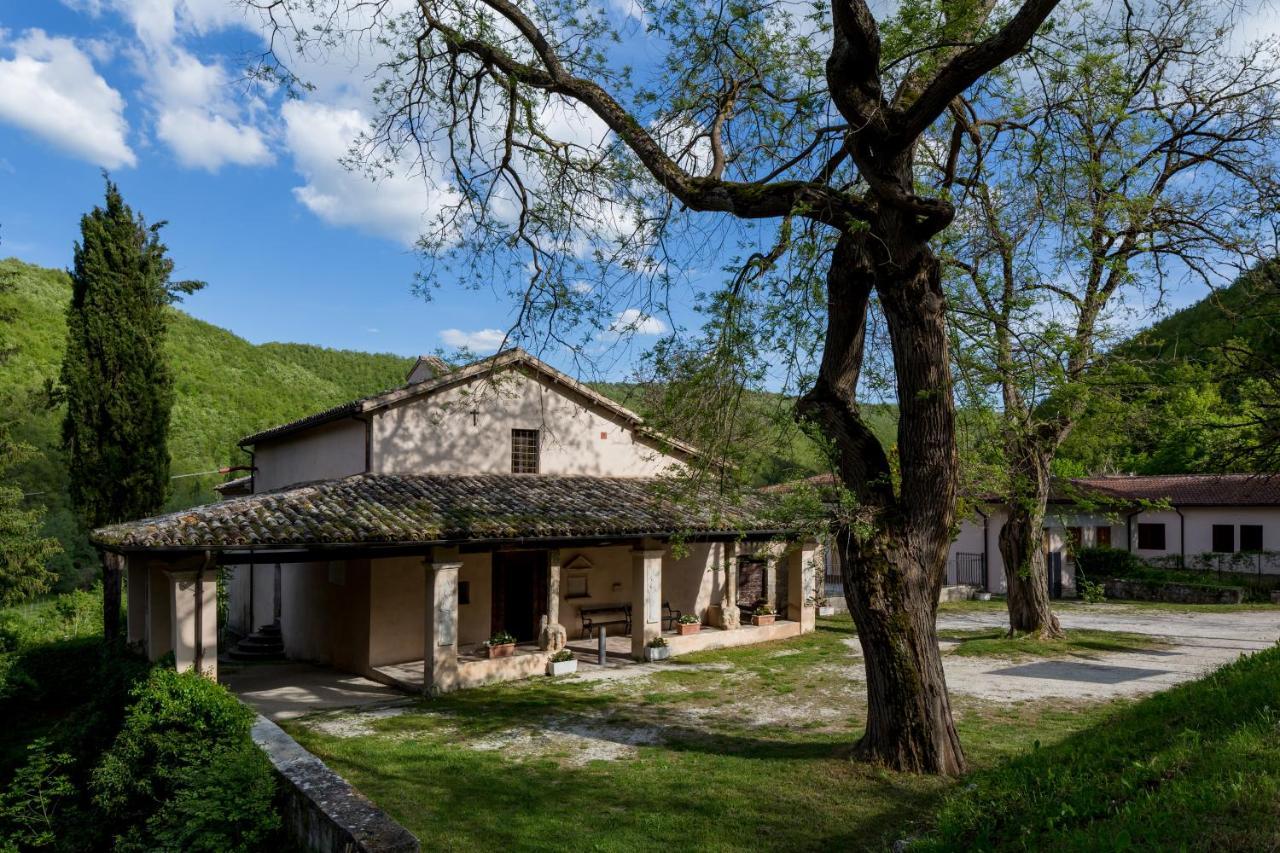 Residence Menotre Rasiglia Zewnętrze zdjęcie