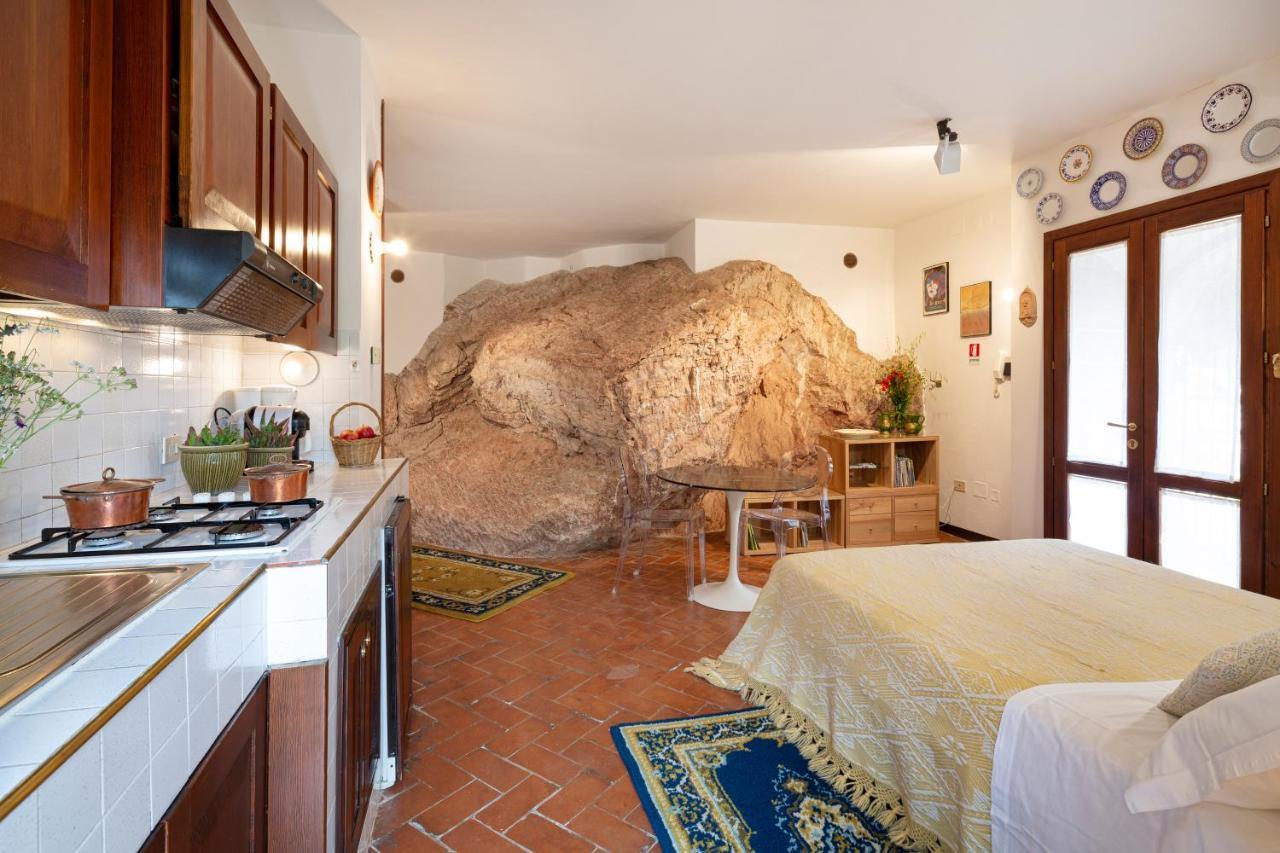 Residence Menotre Rasiglia Zewnętrze zdjęcie