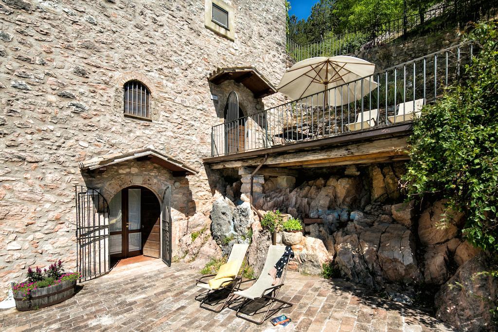 Residence Menotre Rasiglia Pokój zdjęcie