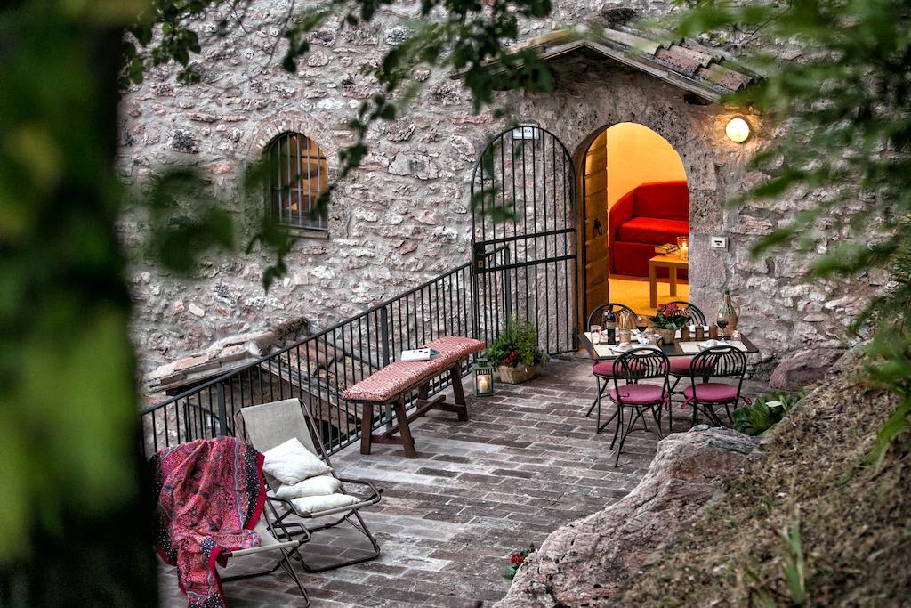Residence Menotre Rasiglia Pokój zdjęcie