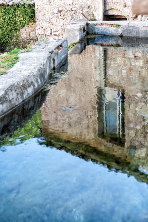 Residence Menotre Rasiglia Zewnętrze zdjęcie